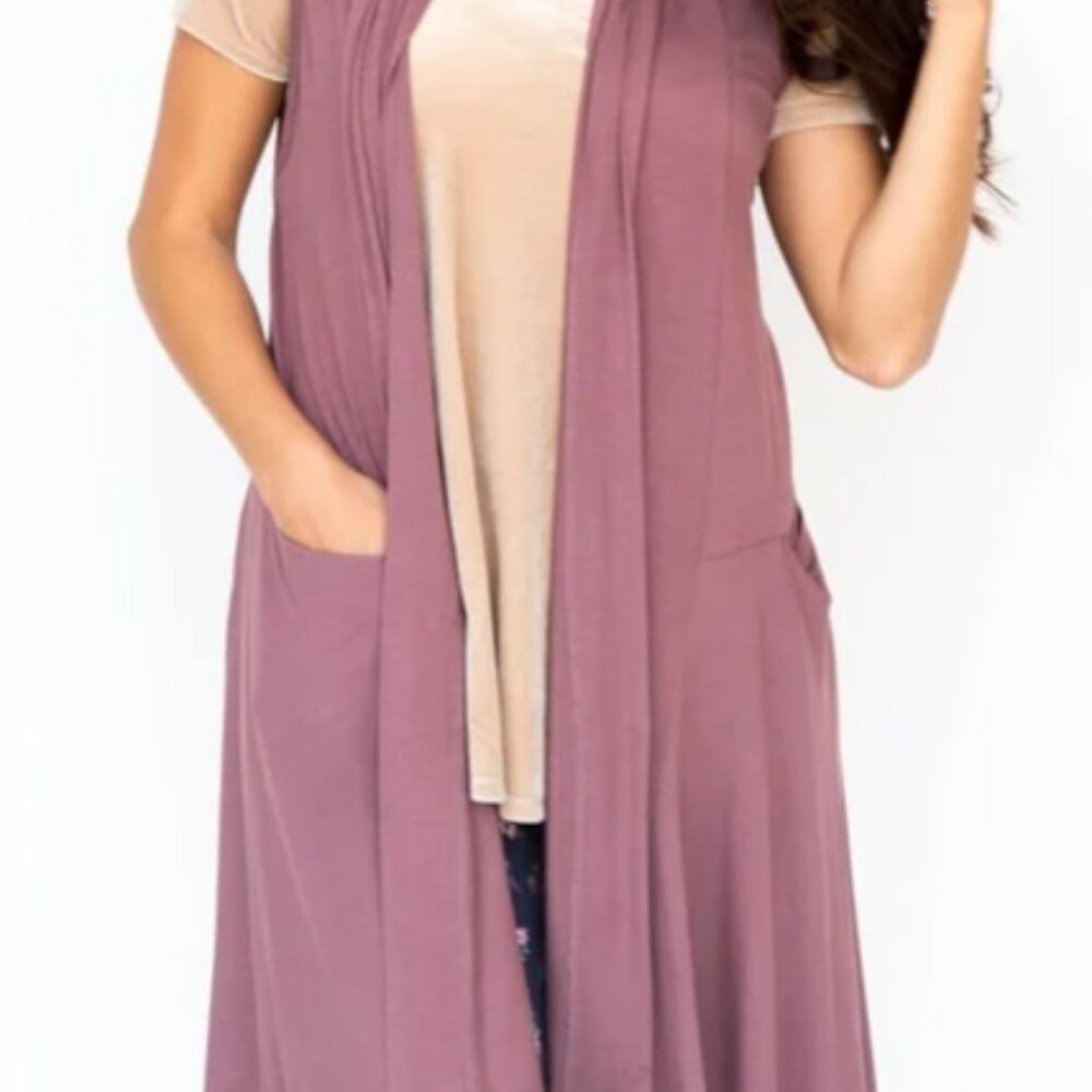 Agnes & Dora Dusty Rose Sleeveless Vest